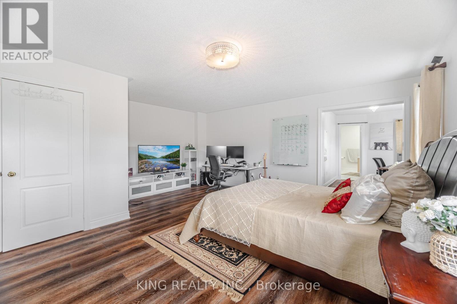 Photo 46 of 89 Crystal Glen Crescent, Brampton ON