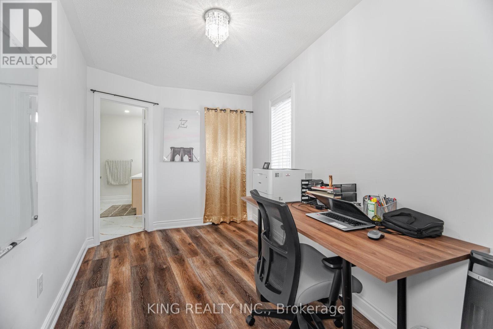 Photo 3 of 89 Crystal Glen Crescent, Brampton ON