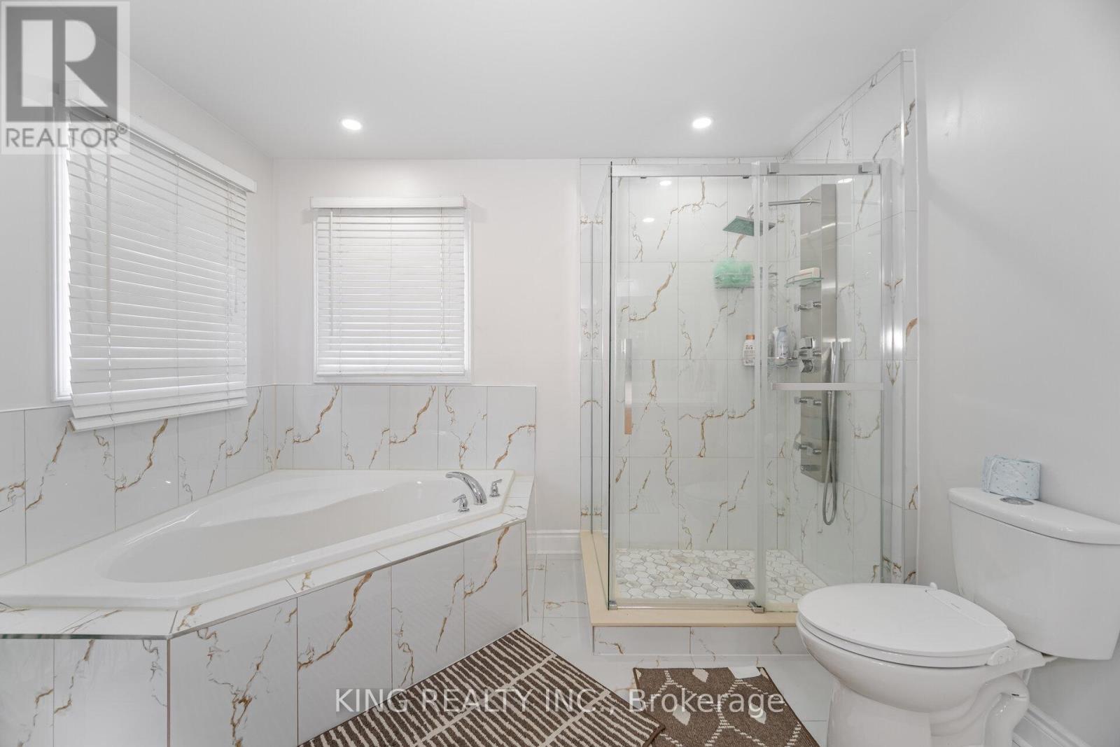 Photo 42 of 89 Crystal Glen Crescent, Brampton ON