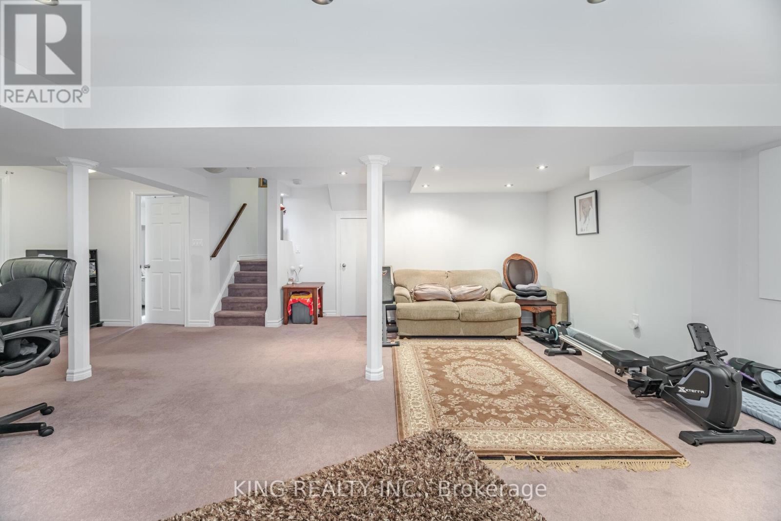 Photo 44 of 89 Crystal Glen Crescent, Brampton ON