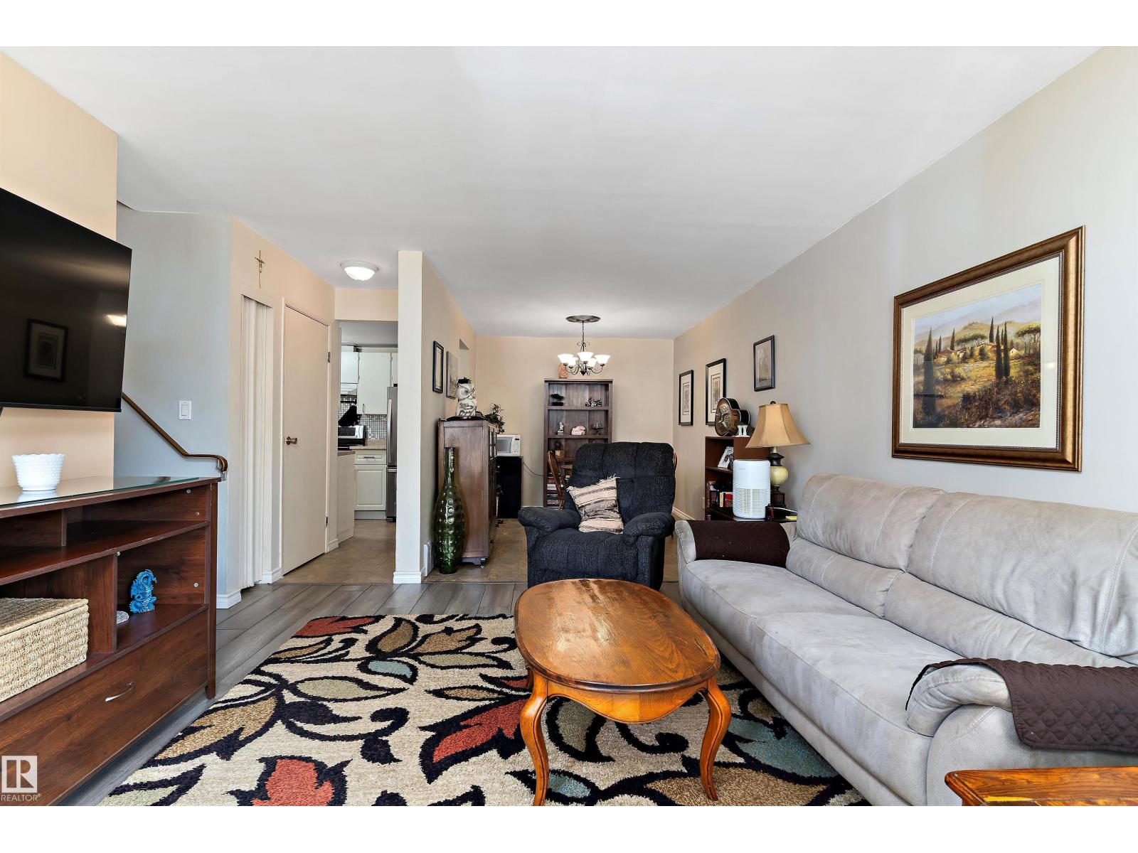Photo 4 of 6322 184 St Nw, Edmonton AB