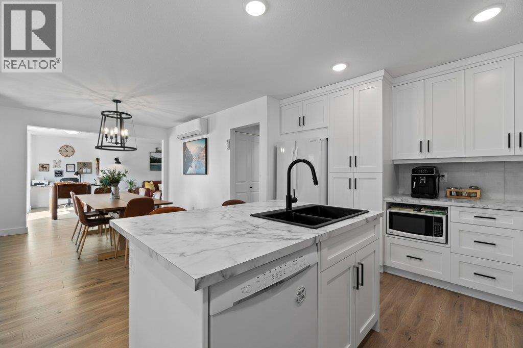 513 Pine Street, Sicamous