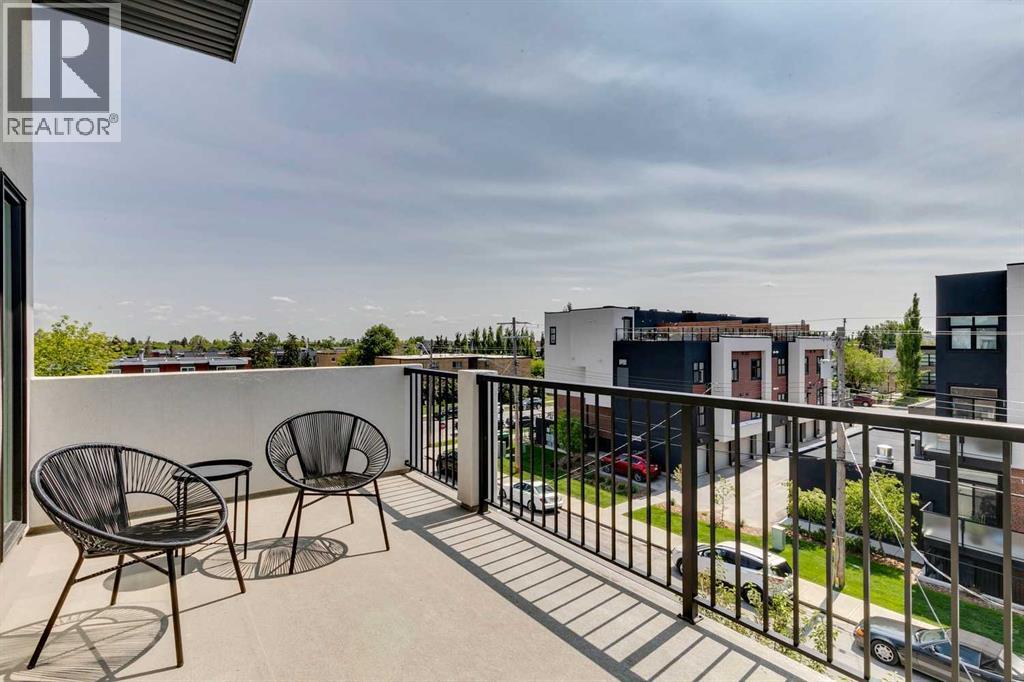 Photo 3 of 1710 35 Avenue Sw, Calgary AB