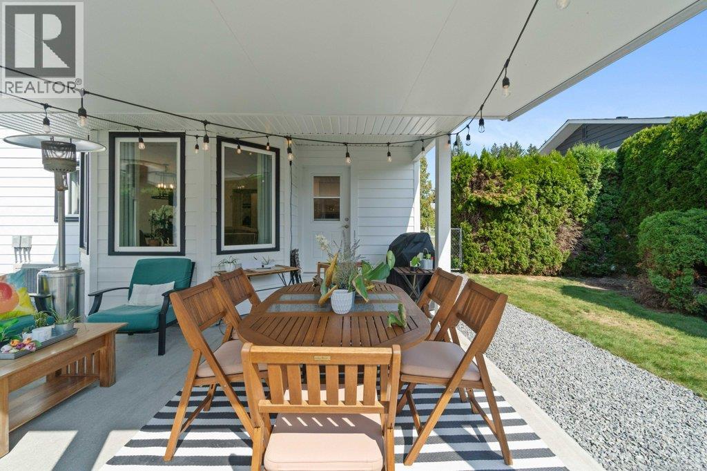513 Pine Street, Sicamous