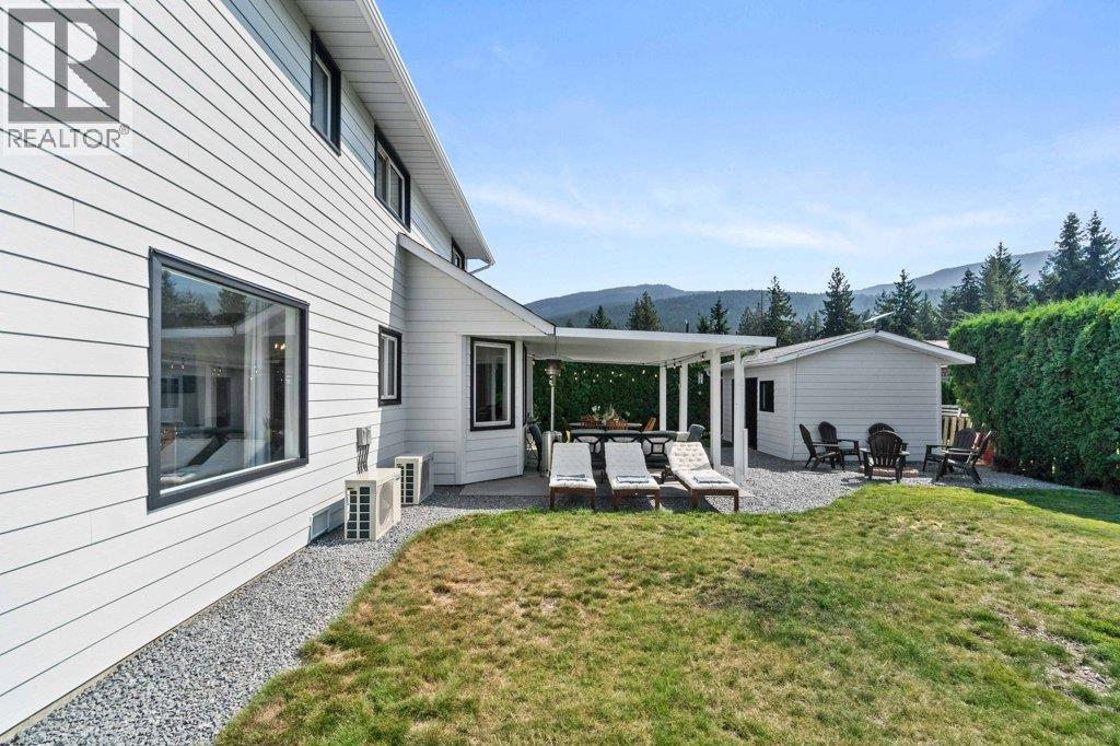 513 Pine Street, Sicamous