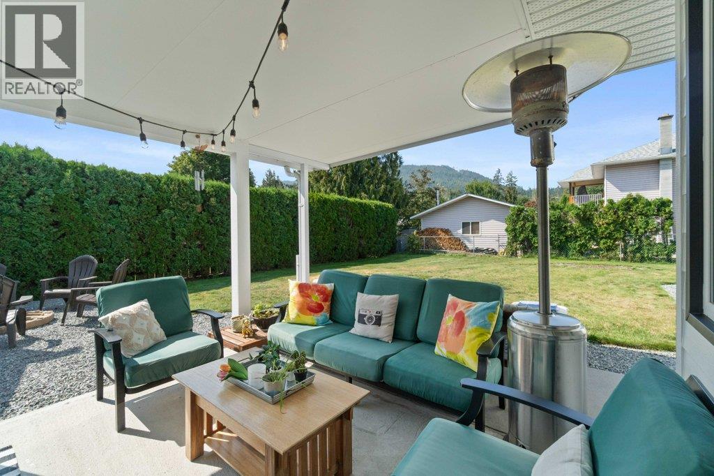 513 Pine Street, Sicamous