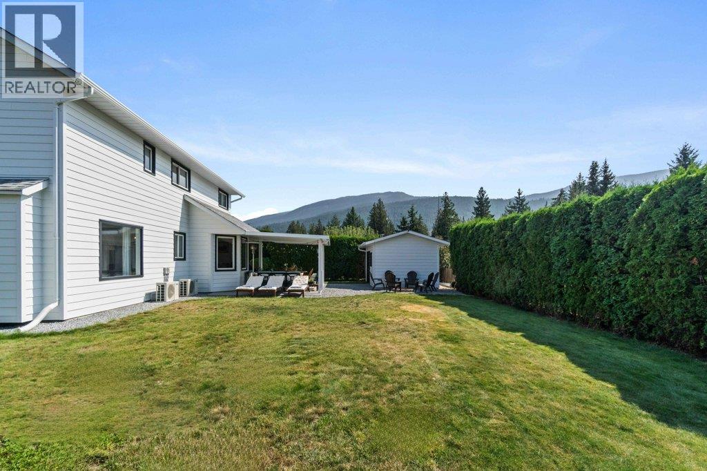 513 Pine Street, Sicamous