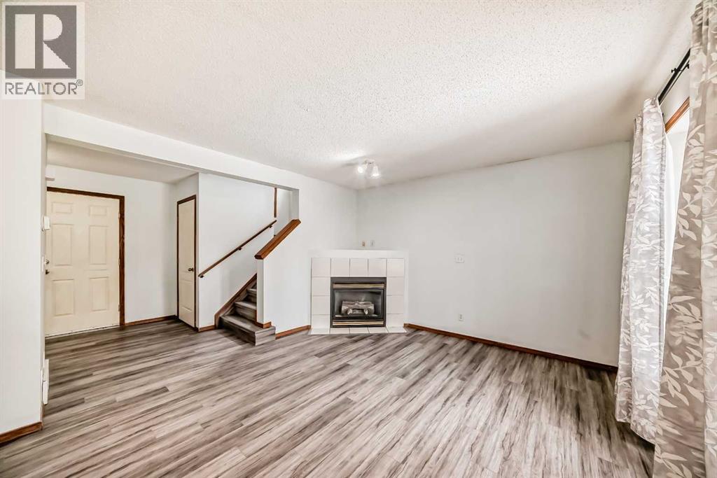 Photo 12 of 52 Saddleback Way Ne, Calgary AB