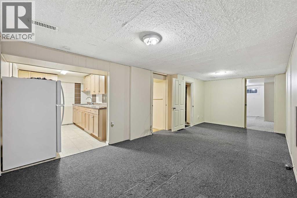 Photo 25 of 2602 44 Street Se, Calgary AB