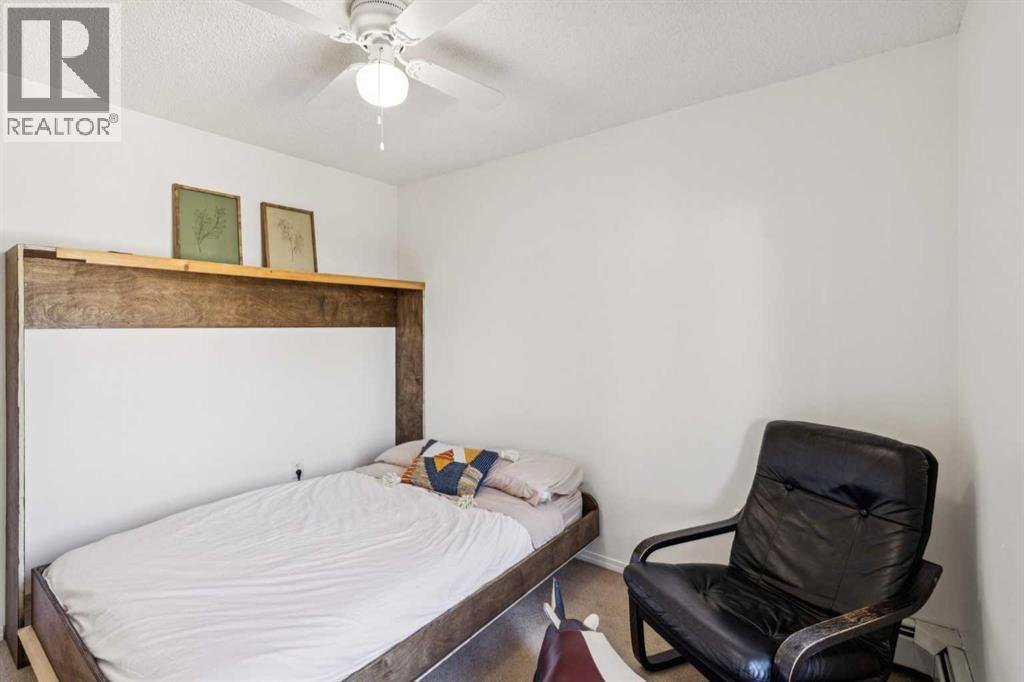 Photo 12 of 2305 Millrise Point Sw, Calgary AB
