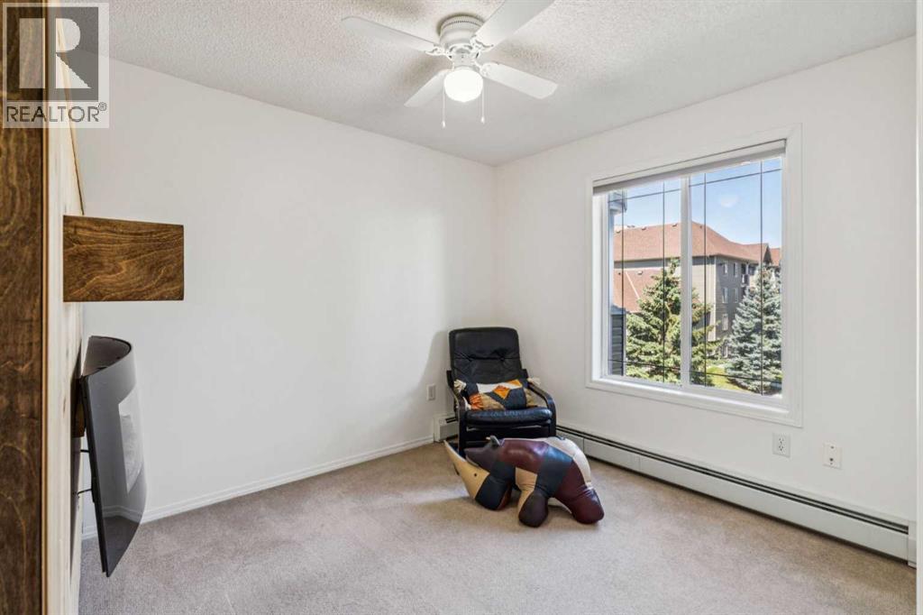 Photo 13 of 2305 Millrise Point Sw, Calgary AB