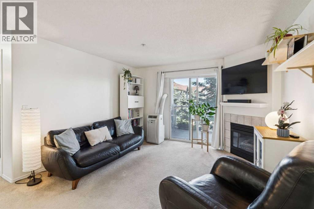 Photo 5 of 2305 Millrise Point Sw, Calgary AB
