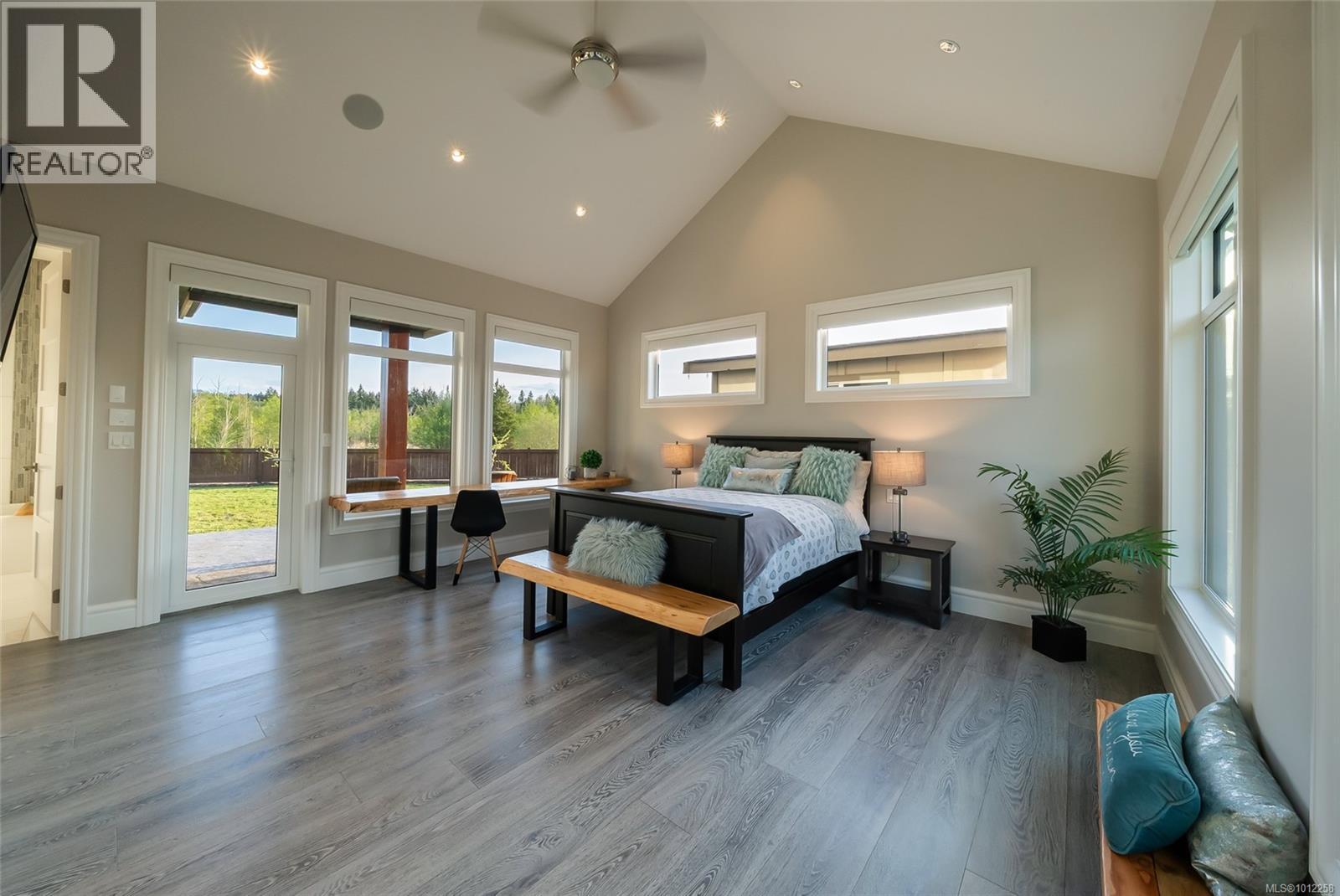 Photo 40 of 776 Hirst Ave, Parksville BC