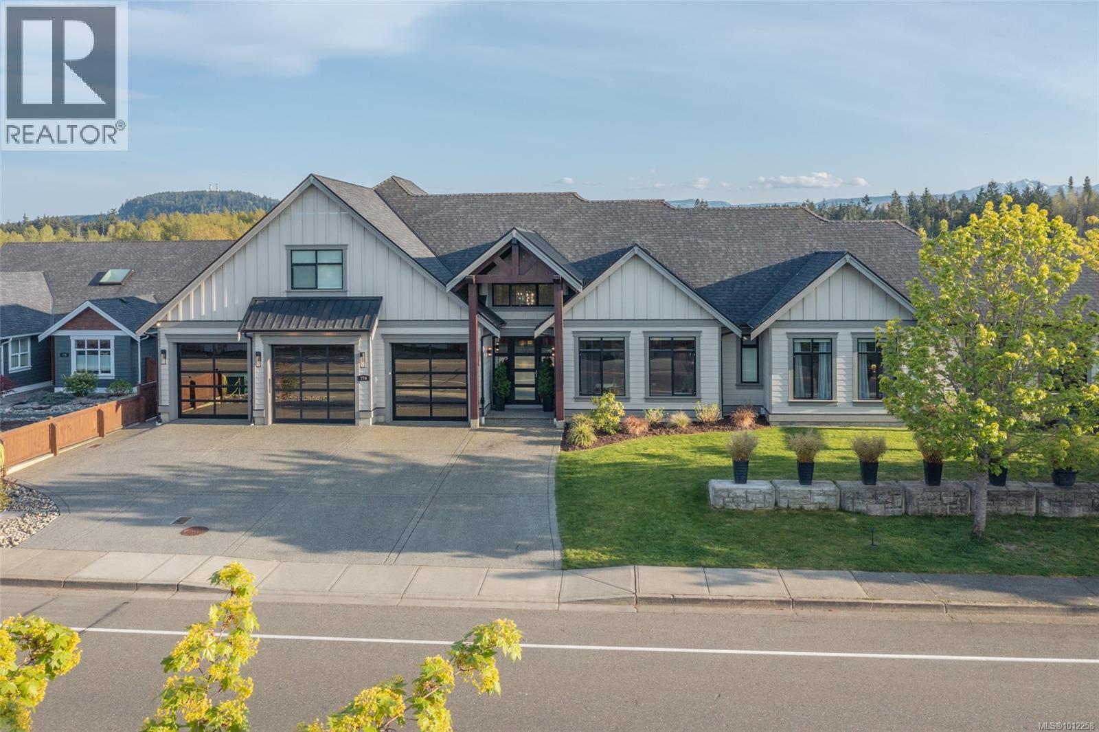 Photo 15 of 776 Hirst Ave, Parksville BC