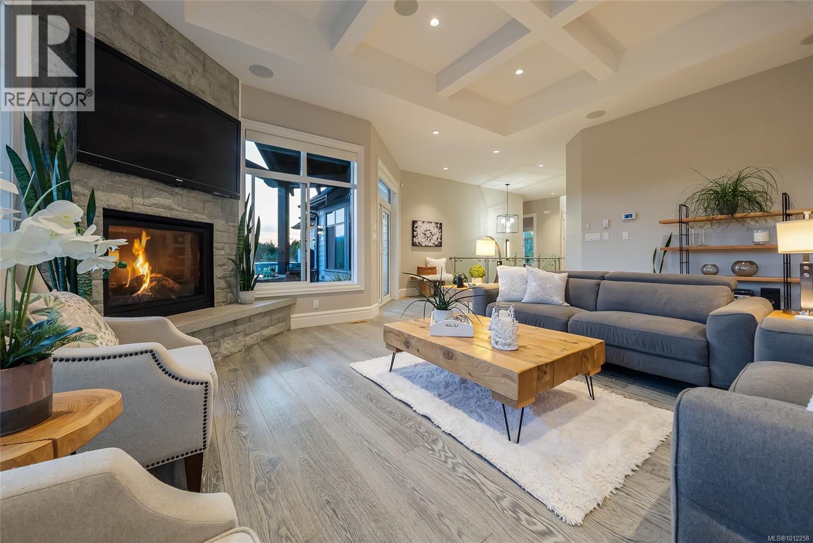 Photo 1 of 776 Hirst Ave, Parksville BC