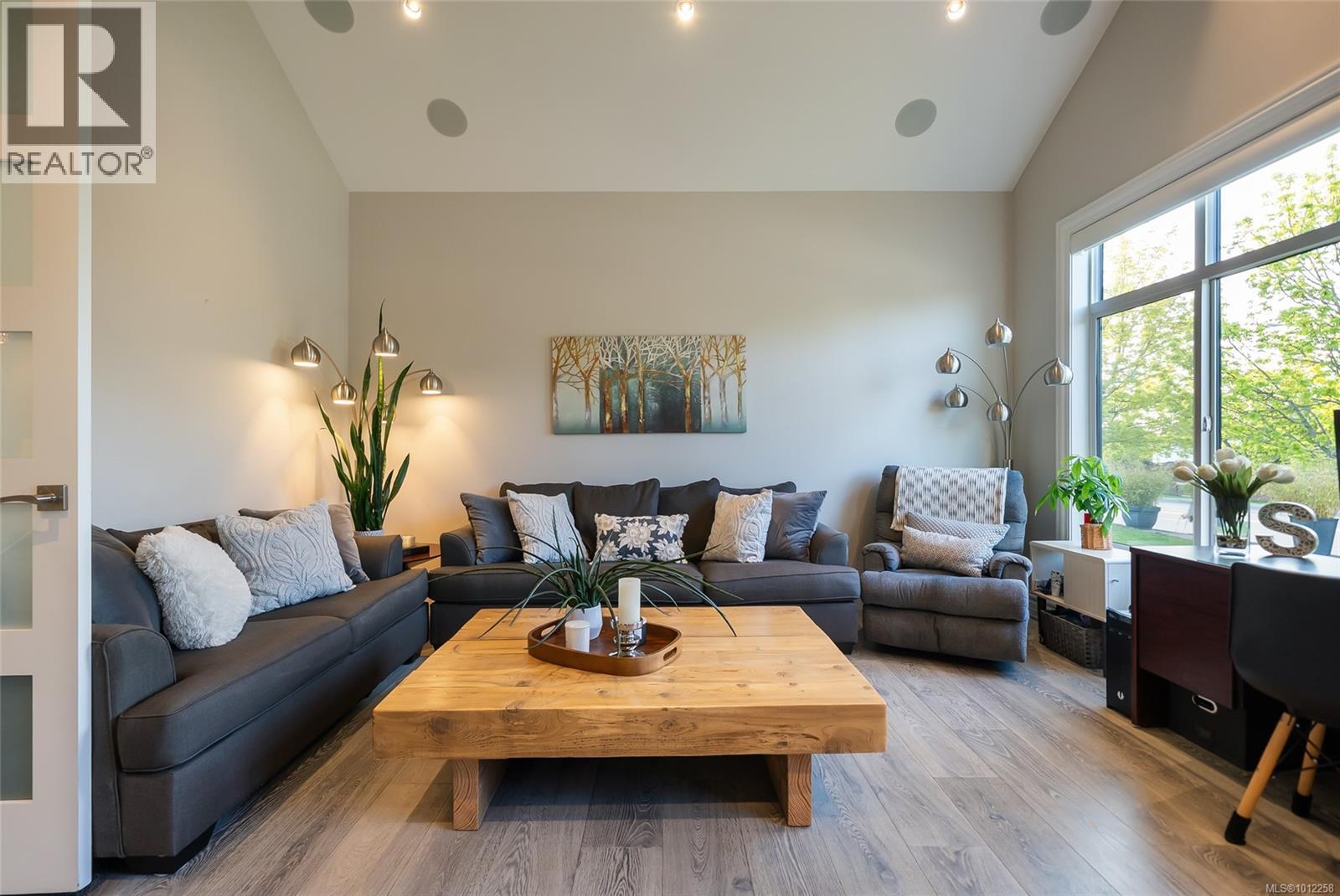 Photo 90 of 776 Hirst Ave, Parksville BC