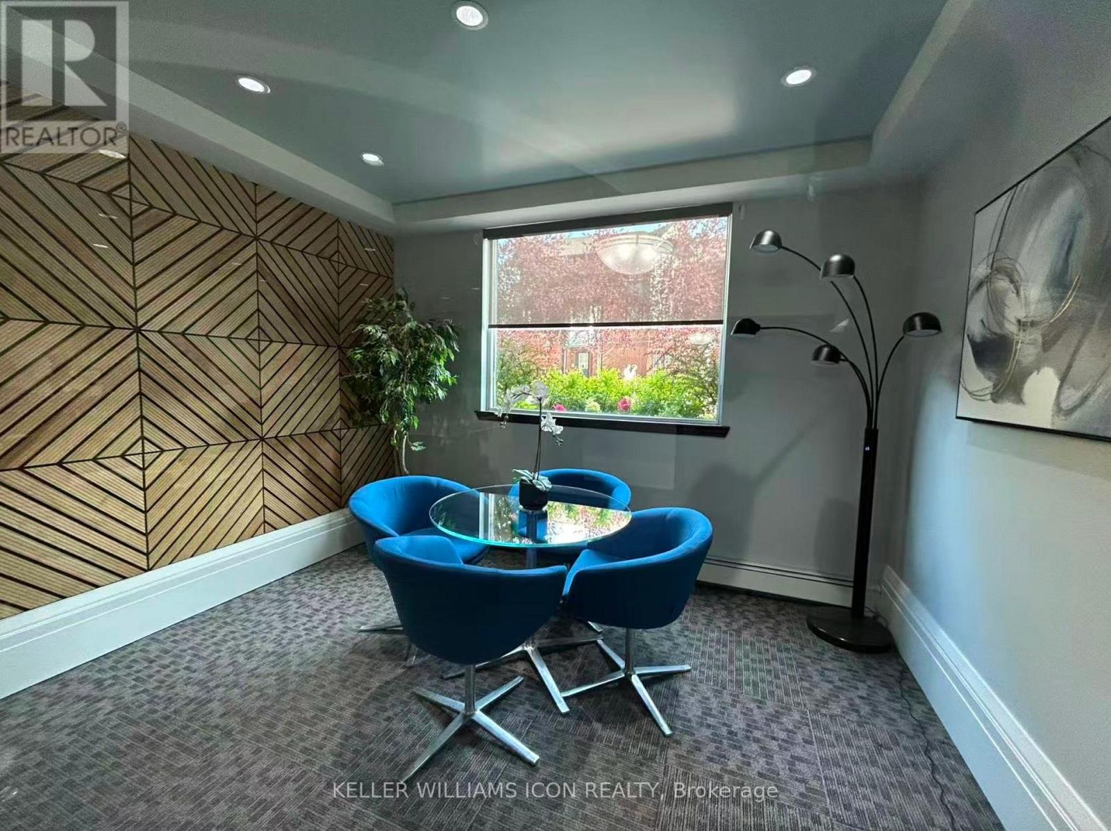 building meeting room