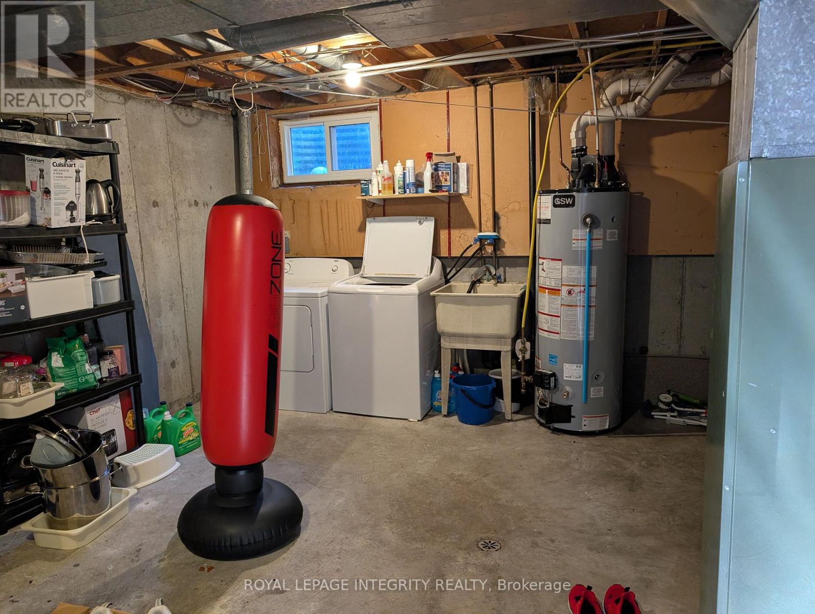 Photo 13 of 38 1721 Dondale Street, Ottawa ON
