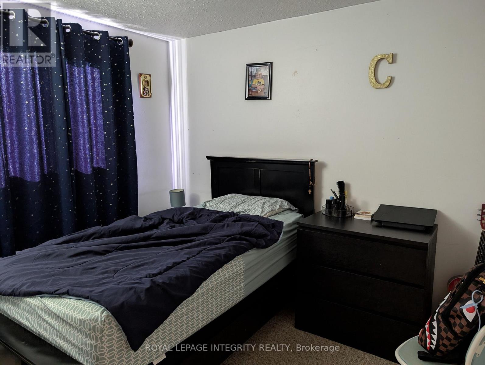 Photo 19 of 38 1721 Dondale Street, Ottawa ON