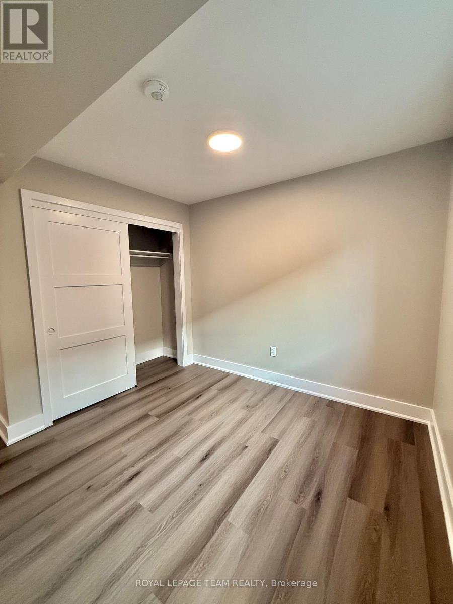 Photo 9 of 7 342 Fifth Avenue, Ottawa ON