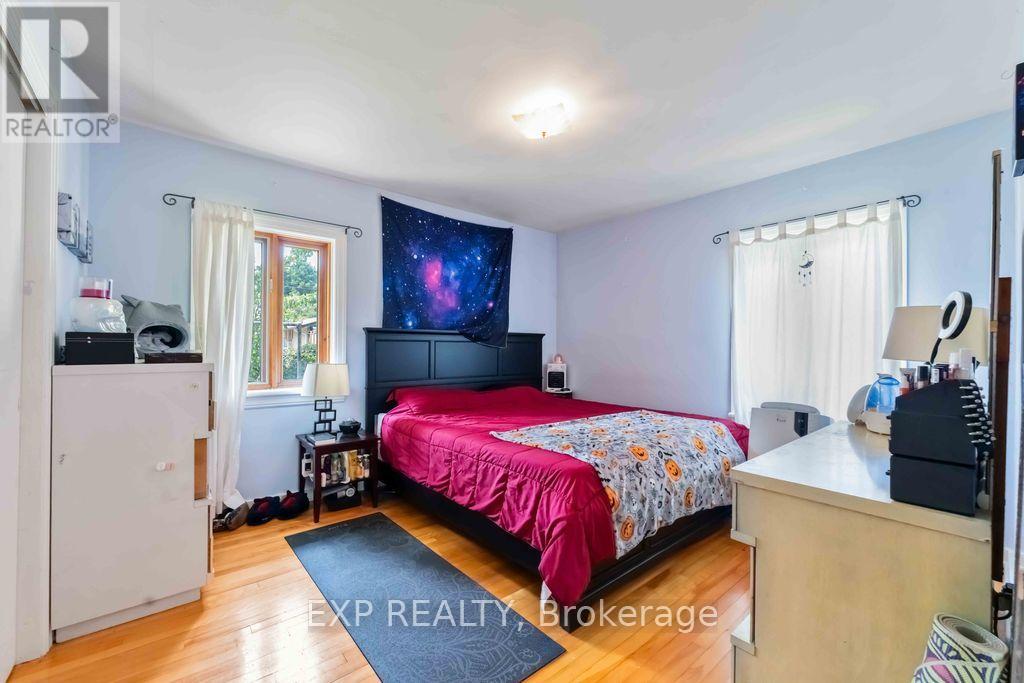 Photo 27 of 878 Ivanhoe Avenue, Ottawa ON