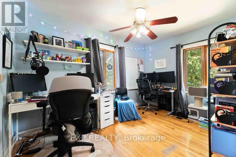 Photo 21 of 878 Ivanhoe Avenue, Ottawa ON