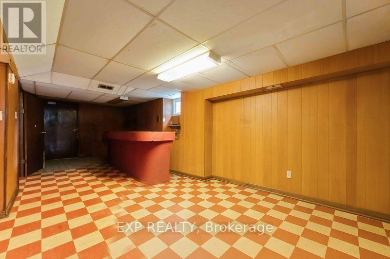 Photo 1 of 878 Ivanhoe Avenue, Ottawa ON