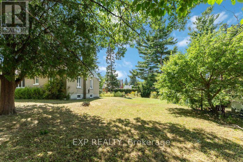 Photo 26 of 878 Ivanhoe Avenue, Ottawa ON