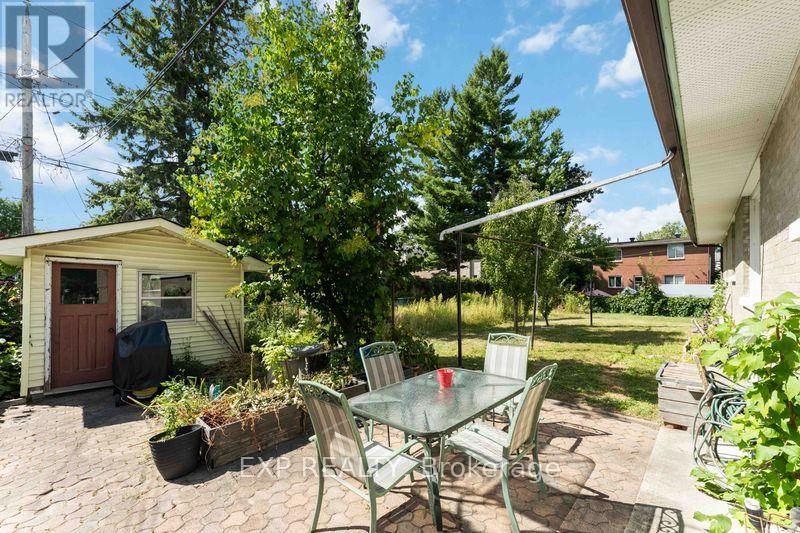 Photo 30 of 878 Ivanhoe Avenue, Ottawa ON