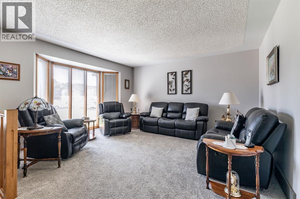 Photo 50 of 26 Shaw Crescent Se, Medicine Hat AB
