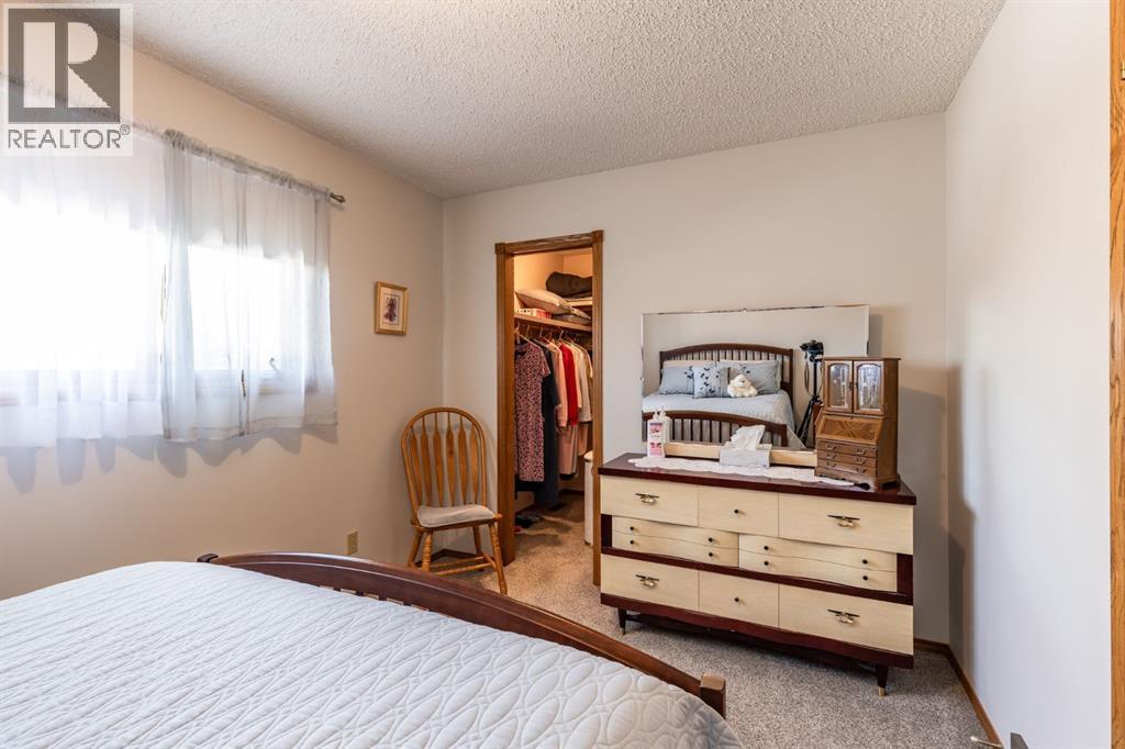 Photo 32 of 26 Shaw Crescent Se, Medicine Hat AB