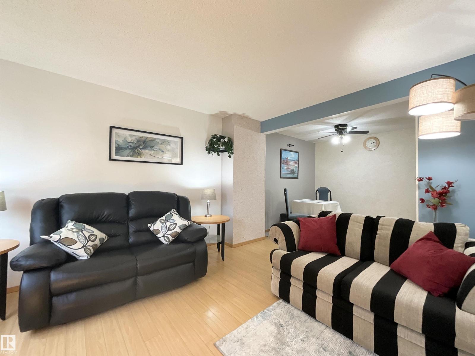 Photo 11 of 9 Mcleod Pl Nw, Edmonton AB