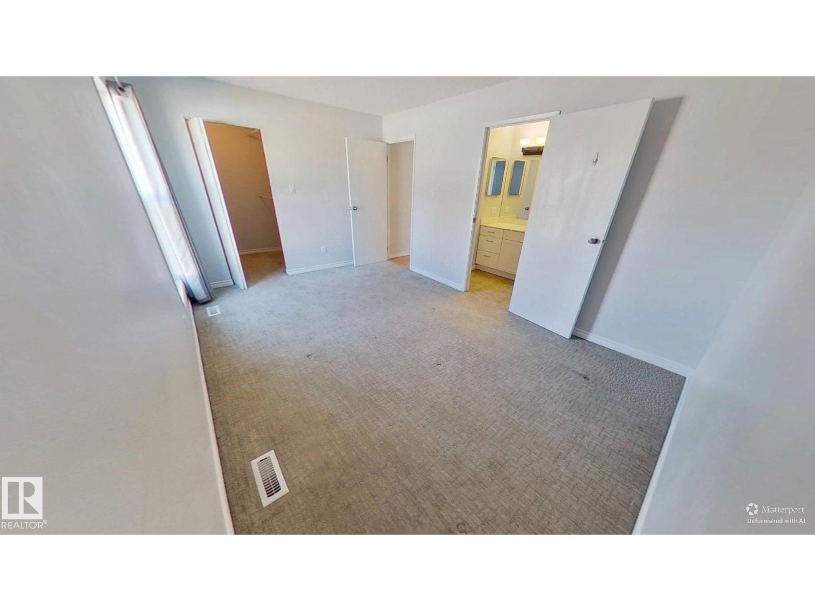 Photo 14 of 9309 172 St Nw, Edmonton AB