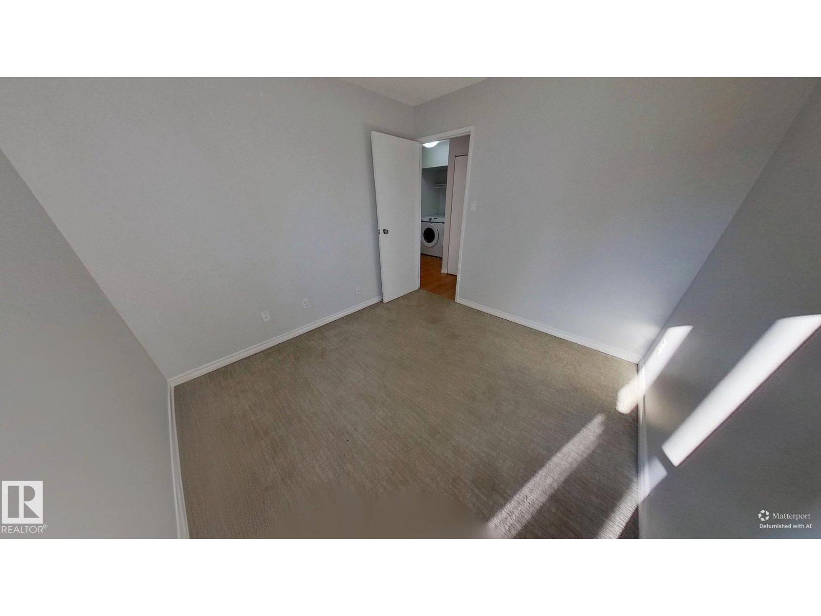 Photo 17 of 9309 172 St Nw, Edmonton AB
