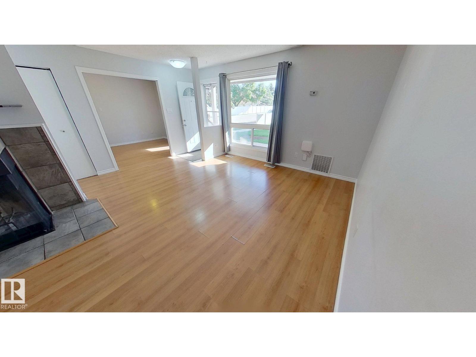 Photo 22 of 9309 172 St Nw, Edmonton AB