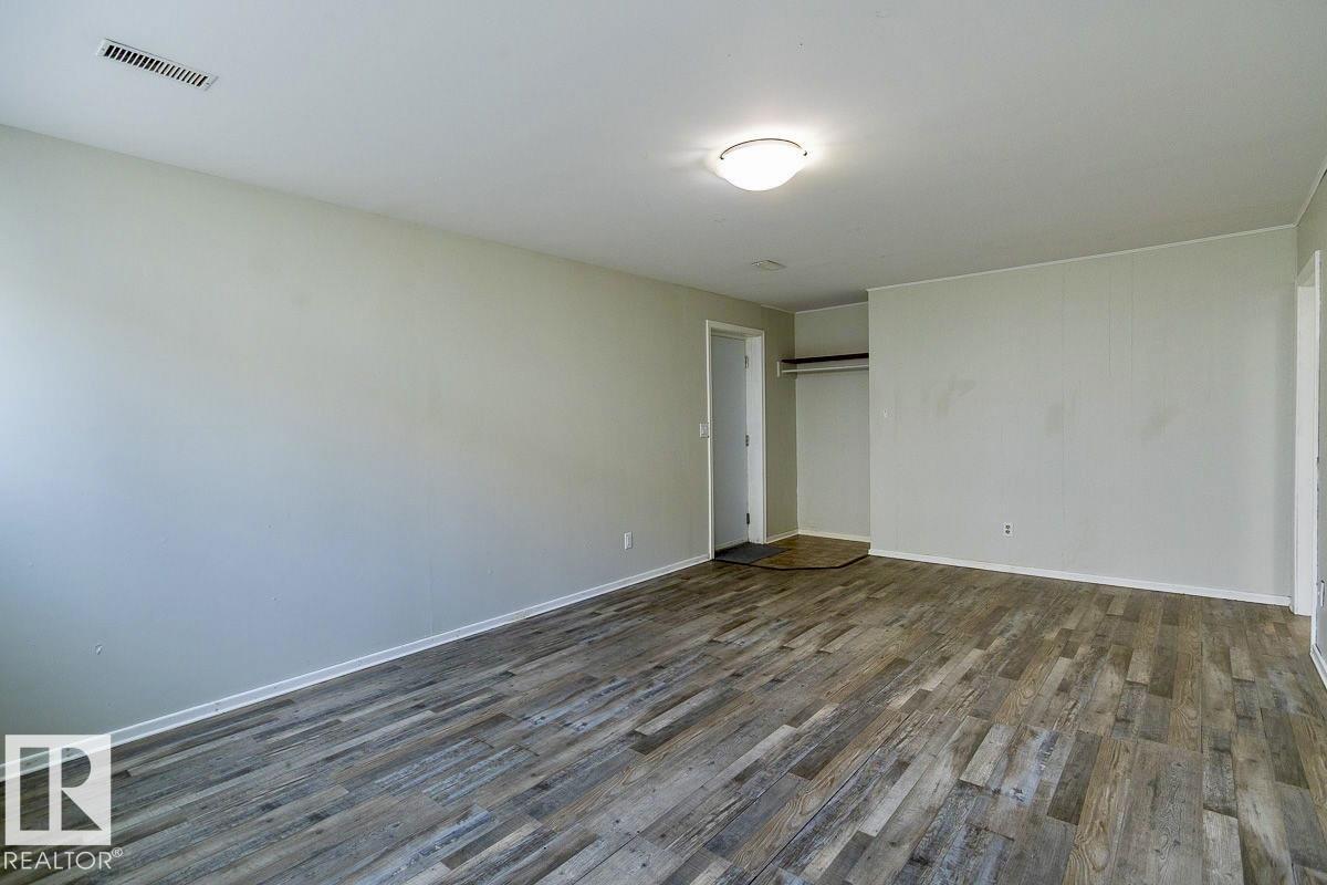Photo 62 of 8911 132 Av Nw Nw, Edmonton AB
