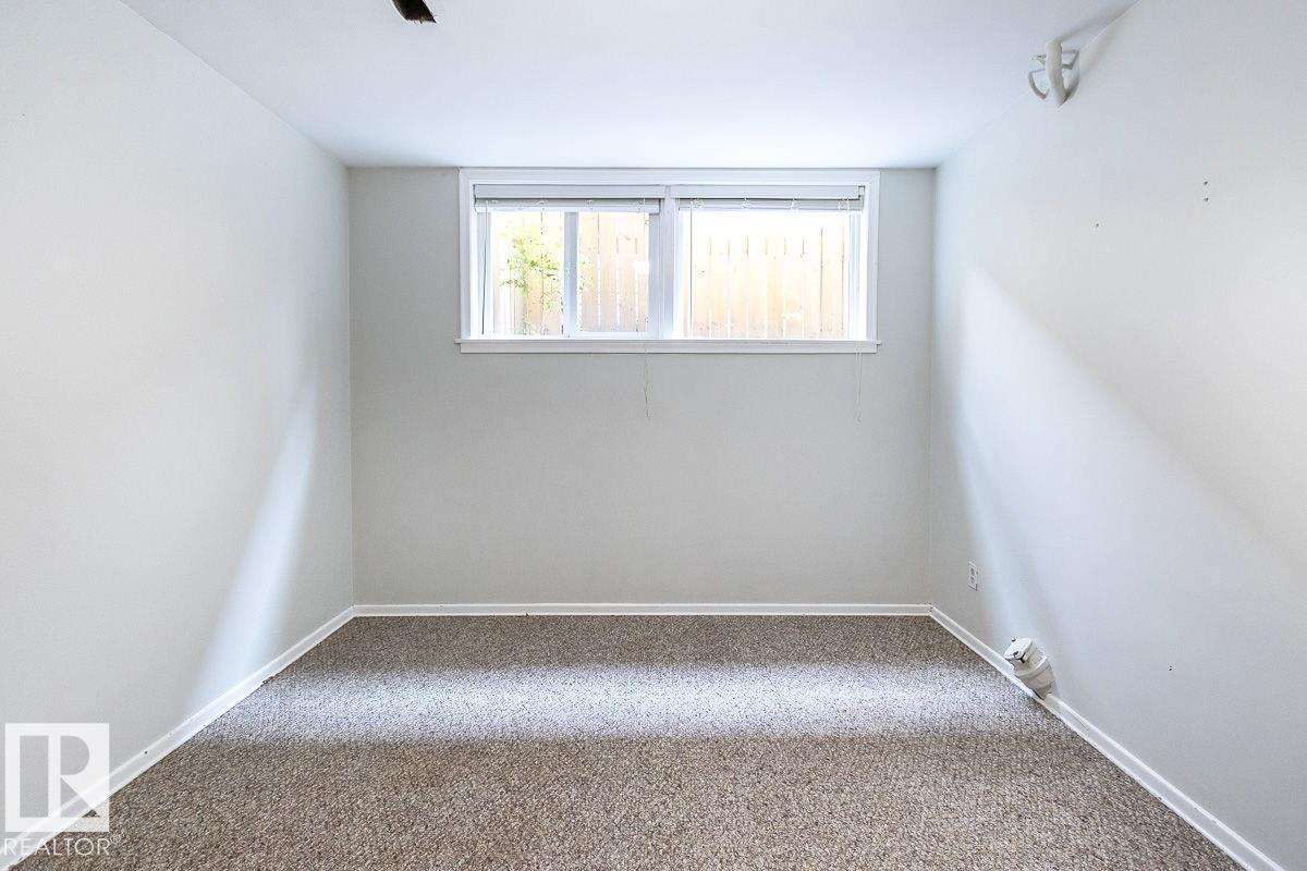 Photo 27 of 8911 132 Av Nw Nw, Edmonton AB