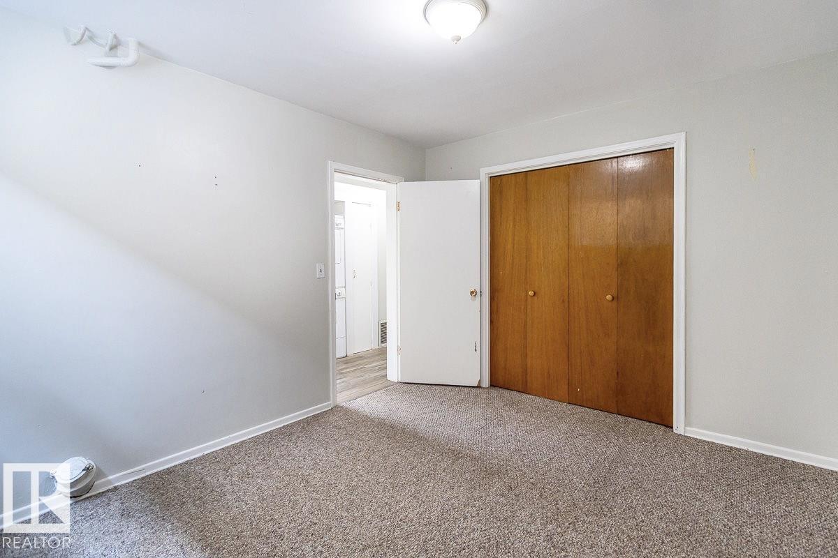 Photo 7 of 8911 132 Av Nw Nw, Edmonton AB