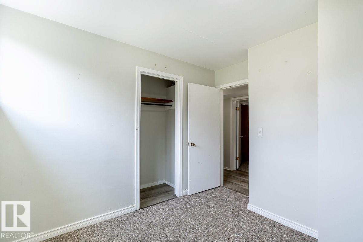 Photo 9 of 8911 132 Av Nw Nw, Edmonton AB