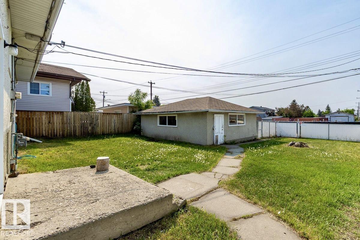 Photo 61 of 8911 132 Av Nw Nw, Edmonton AB
