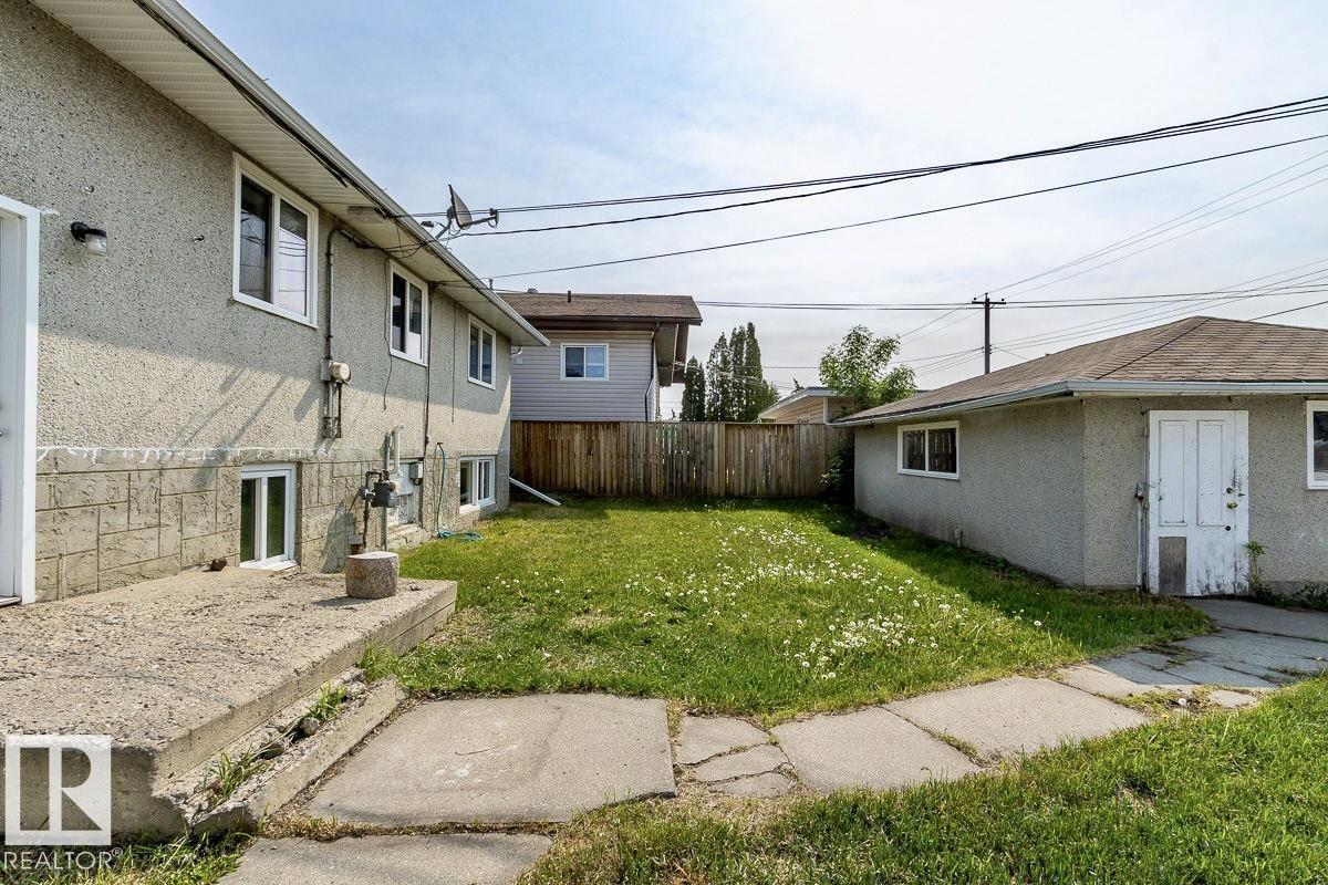 Photo 36 of 8911 132 Av Nw Nw, Edmonton AB