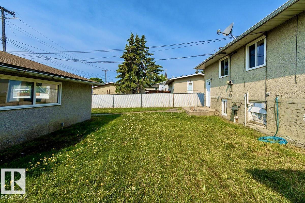 Photo 63 of 8911 132 Av Nw Nw, Edmonton AB