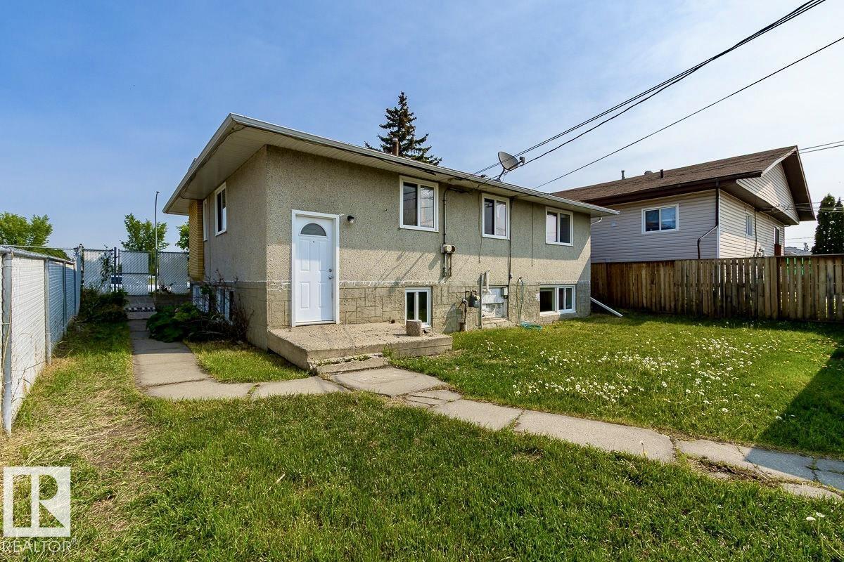Photo 55 of 8911 132 Av Nw Nw, Edmonton AB