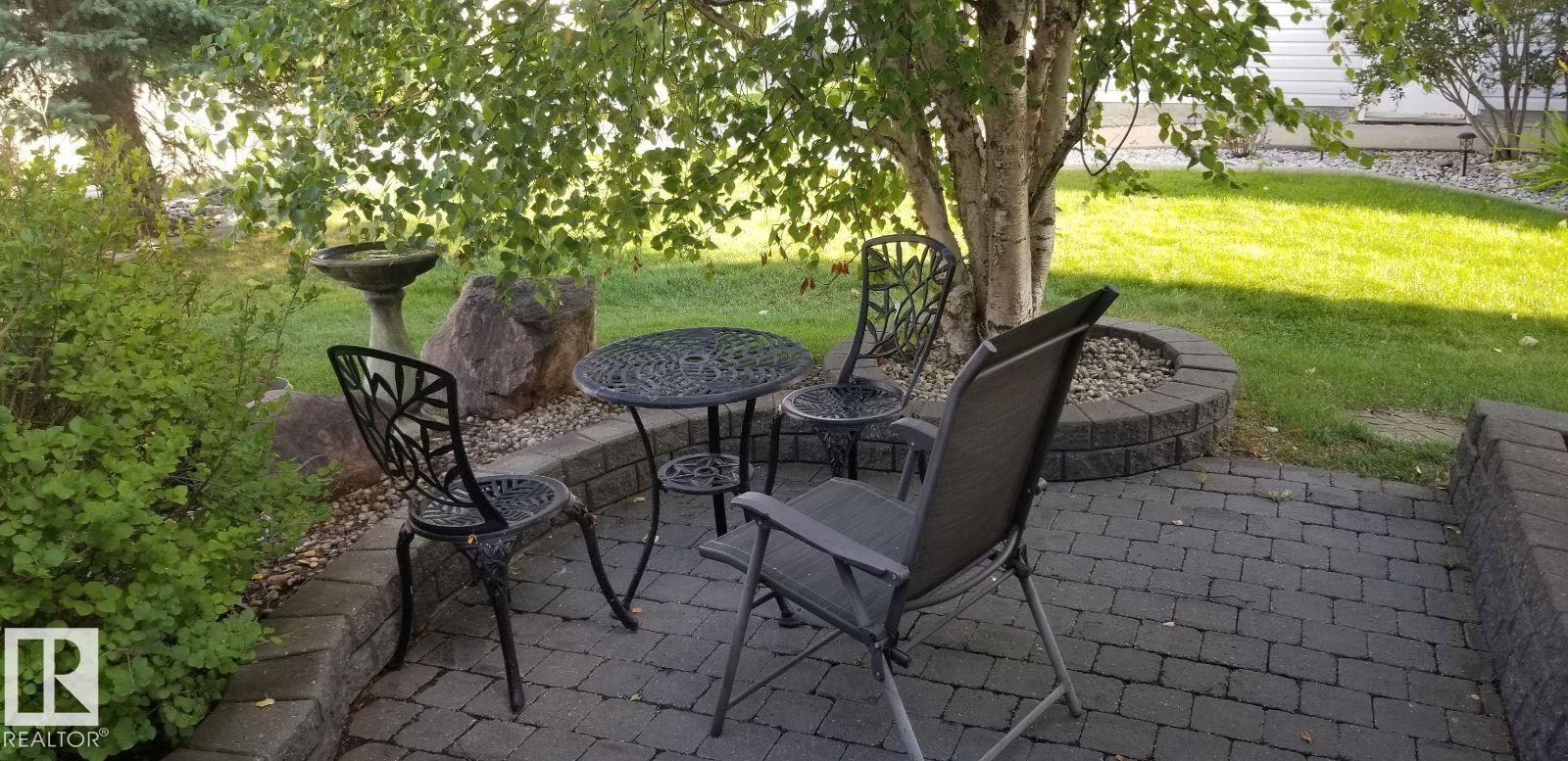 Photo 4 of 4411 42 St, Beaumont AB