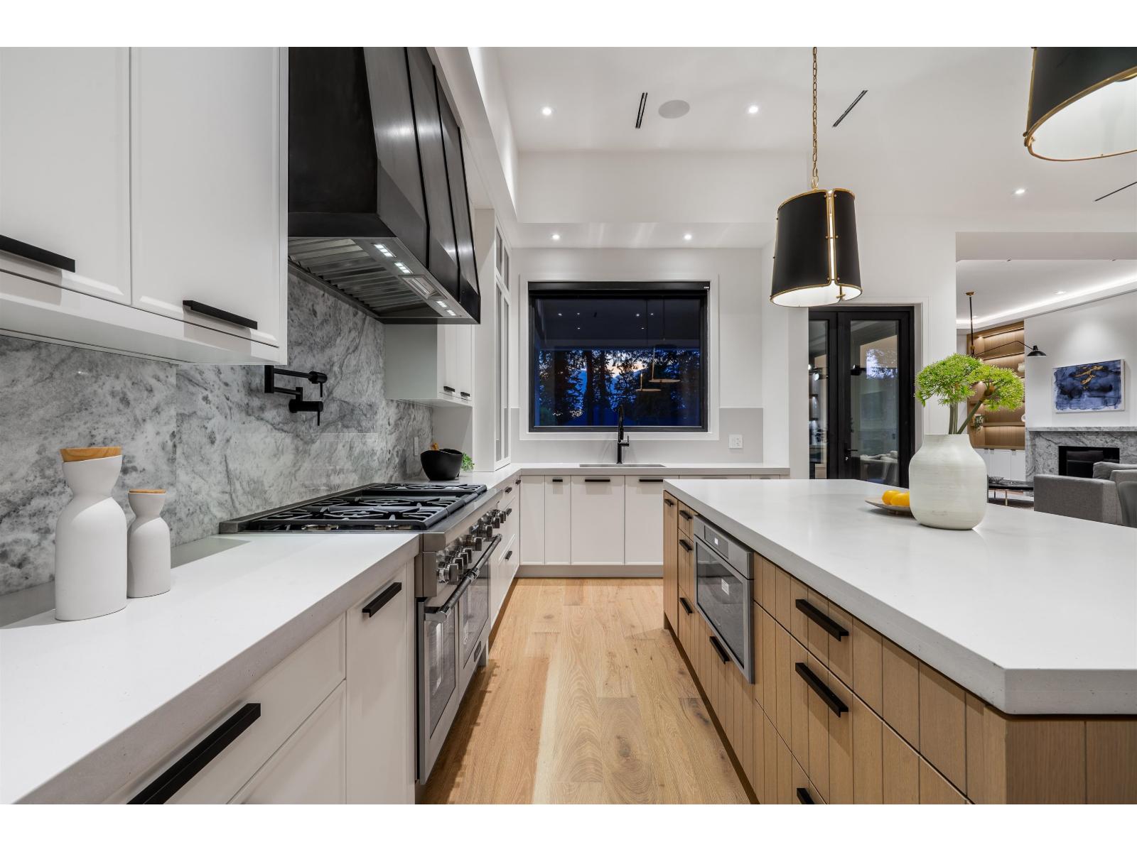 Photo 13 of 2565 141 Street, Surrey BC