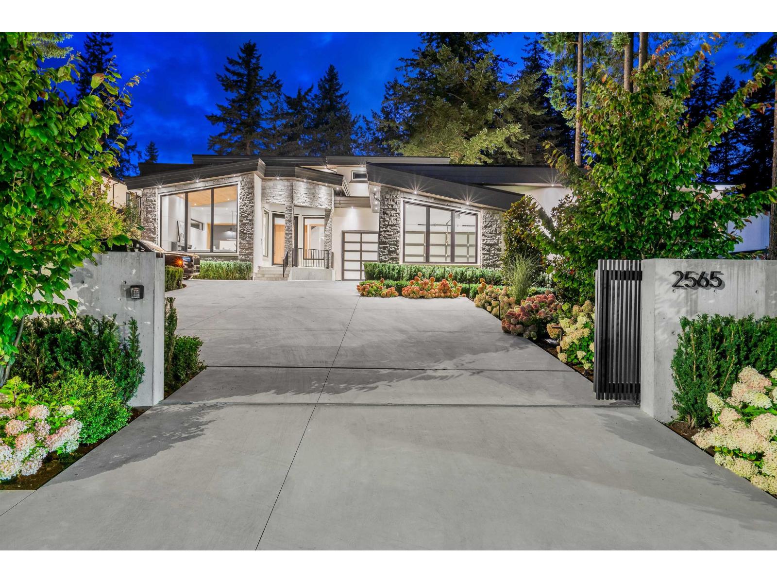 Photo 35 of 2565 141 Street, Surrey BC