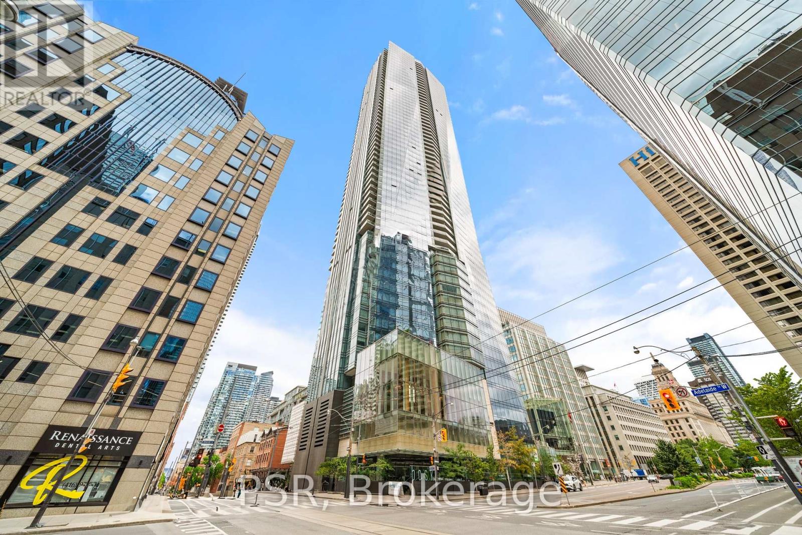 Photo 4 of 5405 180 University Avenue, Toronto ON
