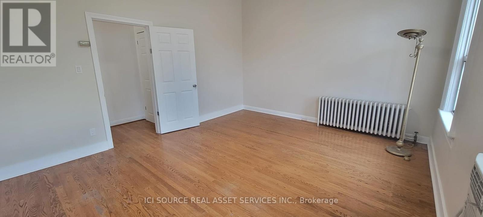 Photo 6 of Upper 360 Gerrard Street E, Toronto ON
