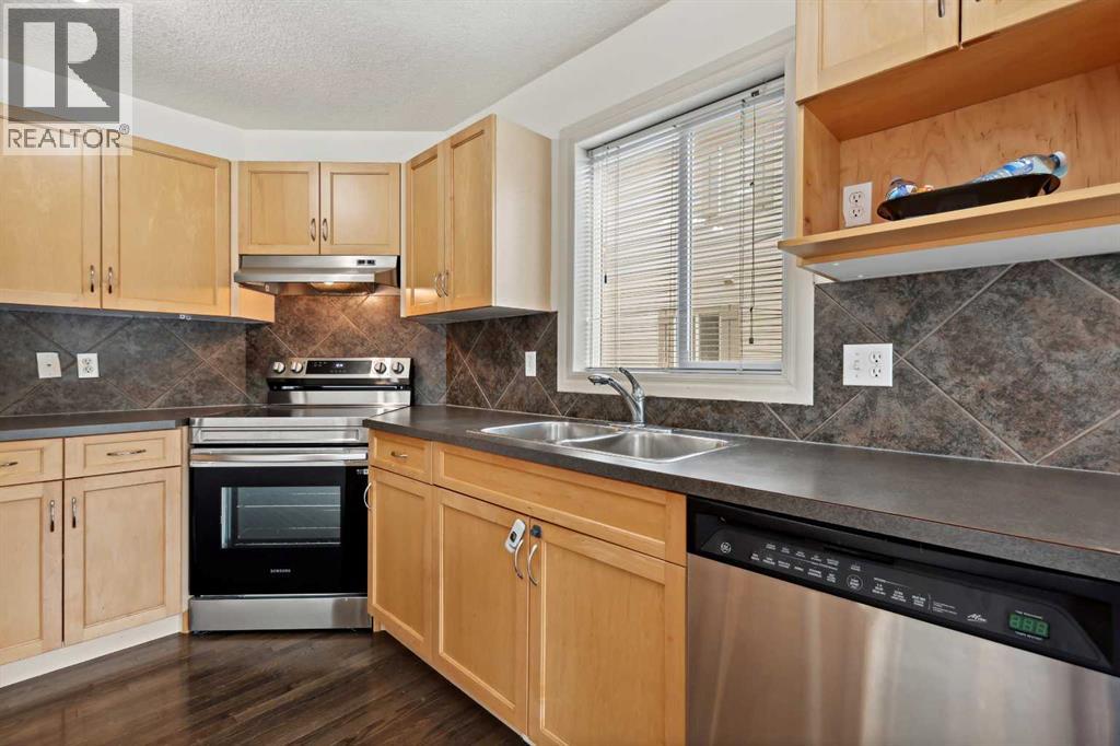 Photo 15 of 156 371 Marina Drive, Chestermere AB