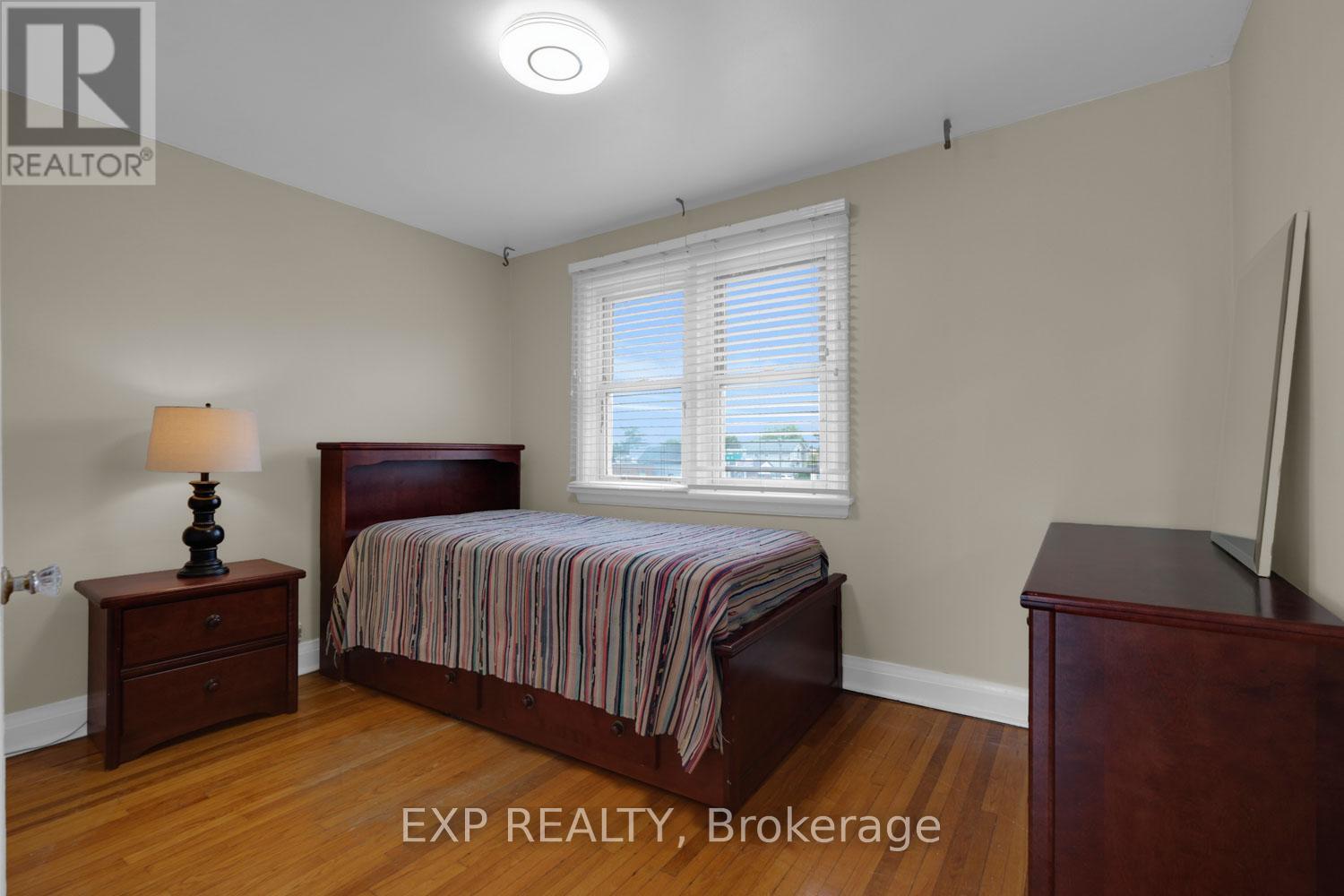Photo 13 of 536 King Street E, Oshawa ON